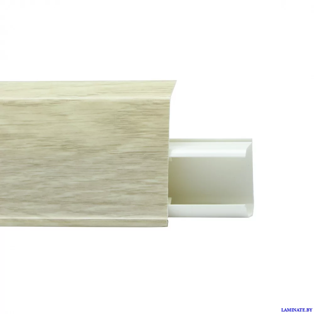Плинтус Winart Quadro Дуб Монгольский 563