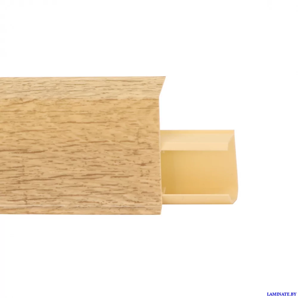 Плинтус Winart Quadro Голд 560