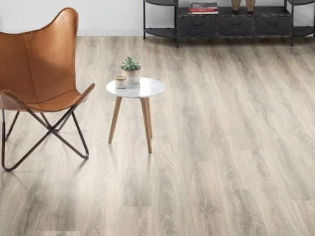 фото Ламинат EGGER Pro Classic EPL036 Дуб Бардолино серый (31 класс) в интернет-магазине laminate.by