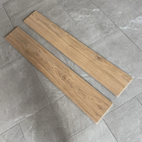 Фото Ламинат EGGER Comfort Classic EC2863 Дуб Азгил медовый
